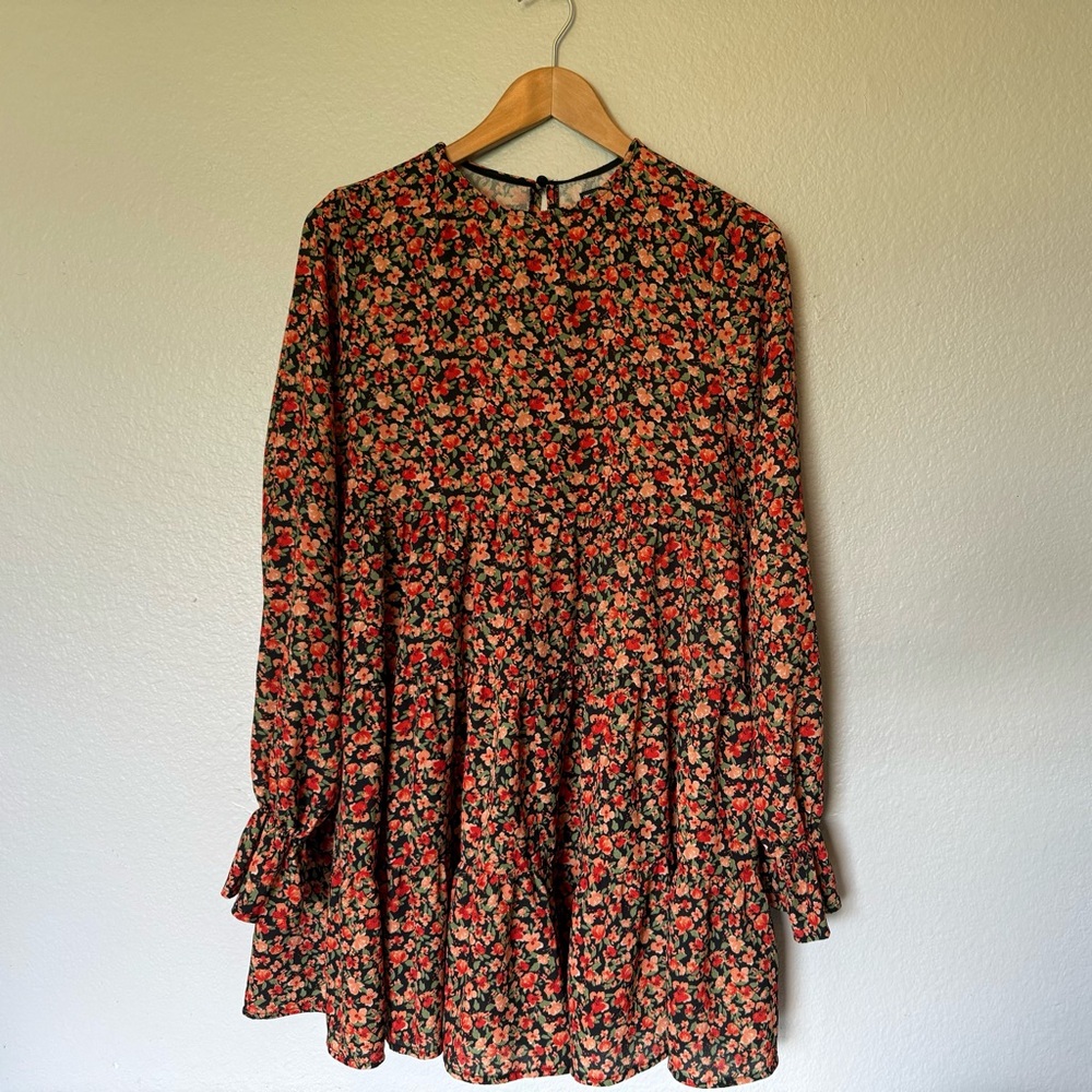 ASOS Red and Peach Flowy Floral Shorts Romper Size Medium